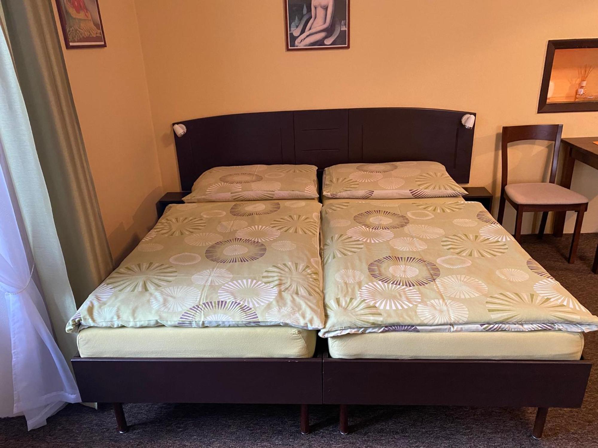 Kotrba Privat Hotel Telc Bagian luar foto